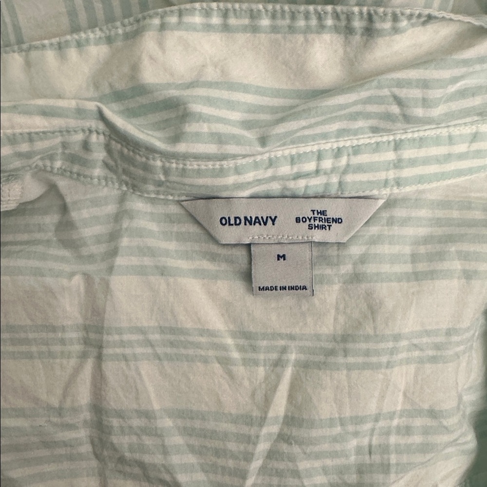 NWT old navy oversized top - Picture 4 of 4